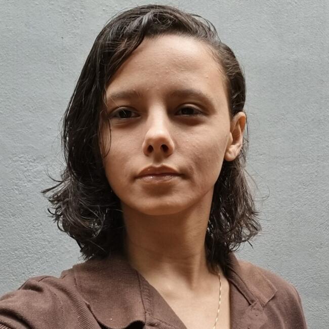 Emprego de babá em Parnamirim: Juliana