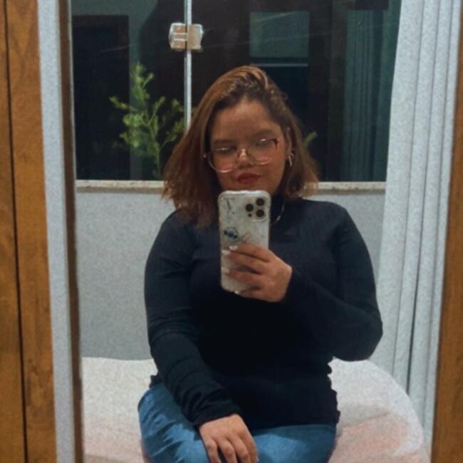 Babysitter in Pará de Minas: Sophia