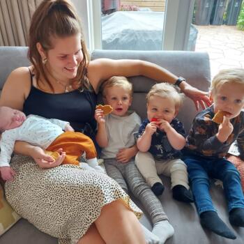 Oppas Eemnes: Angela Stalenhoef