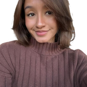 Babysitter in Heredia: Angie