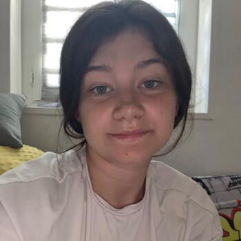 Babysitter in Goderville: Katarina