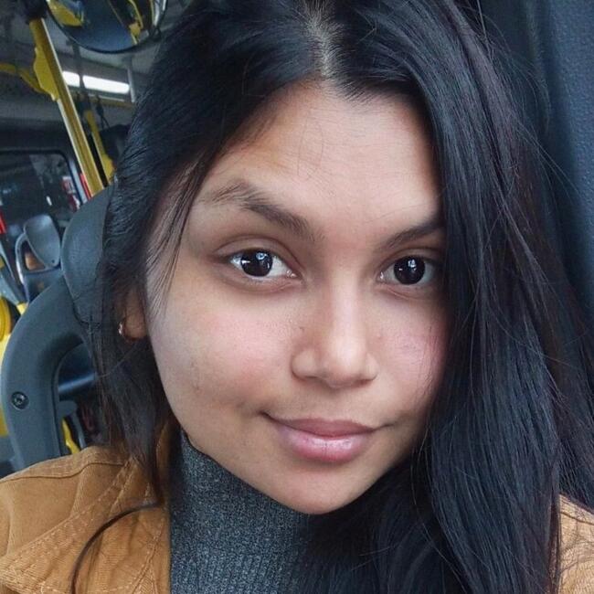 Babysitter in Guarujá: Alice