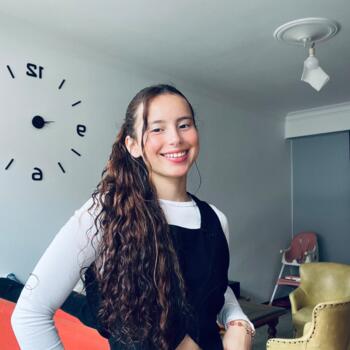 Babysitter in La Pobla Llarga: Valentina