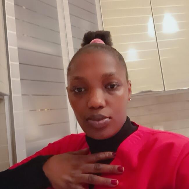 Babysitter in Riyadh: Sandy