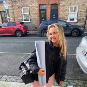 Babysitter in Dublin: Lara
