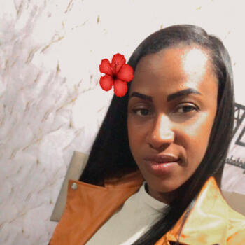 Babysitter in Salvador: Juliana