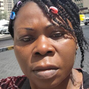 Babysitter in Abu Dhabi: Florence seplong