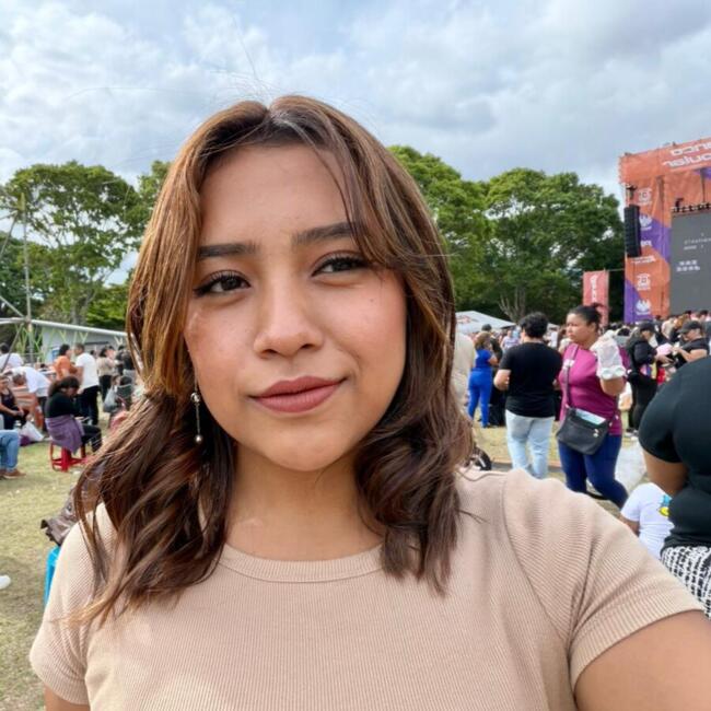Niñera en Alto Pavas: Allison Condega
