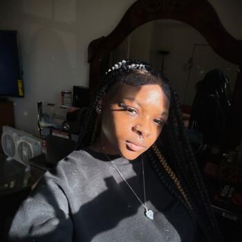 Babysitter in Richmond: Artavia