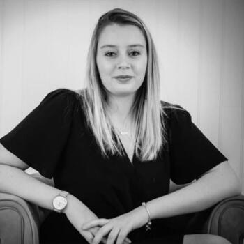 Babysitting job in Cléon: Aurore