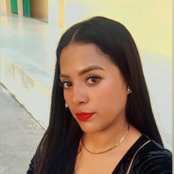 Babysitter in Caldera: Arelis