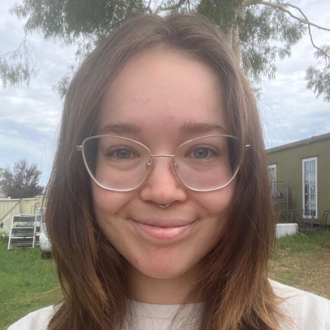 Babysitter in Tamworth: Aeren