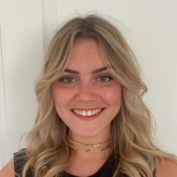 Babysitter in La Roque-d'Anthéron: Jeanne