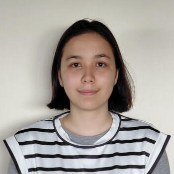 Babysitter in Kobe: Julia