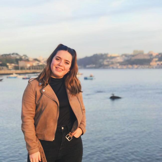 Babysitter in Porto: Bruna