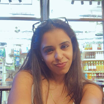 Babysitter in Tel Aviv: Lavina
