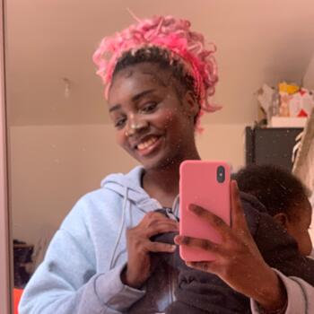 Babysitting job in Saint-Etienne: babysitting job Pascale