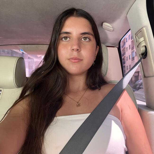 Canguro en Alicante: Noa