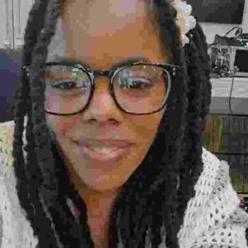 Babysitter in Paterson: Kimberly