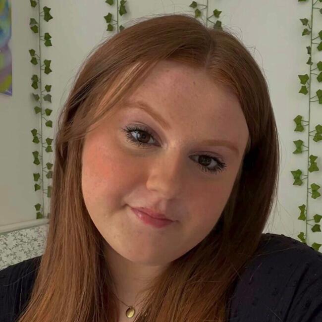 Babysitter in La Chaussée-Saint-Victor: Lucie