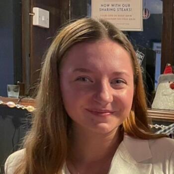 Babysitter Walton on Thames: Teeghan