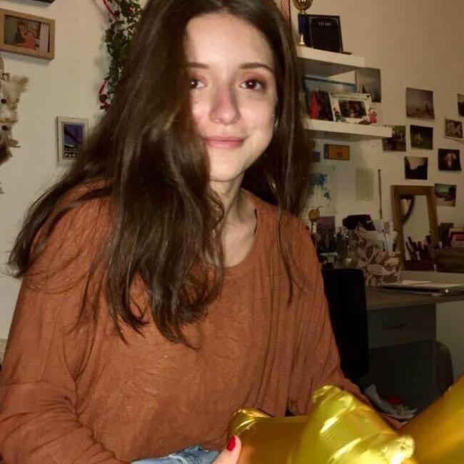 Barnevakt i Reims: Emma