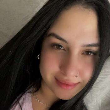 Babysitting job in Manhuaçu: babysitting job Naeli