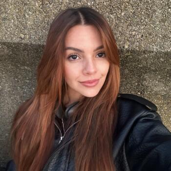 Babysitter in Trá Mhór: Milene