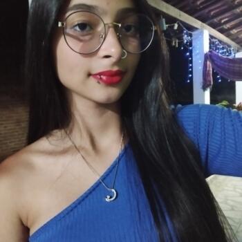 Babysitter in Guarulhos: Dominique