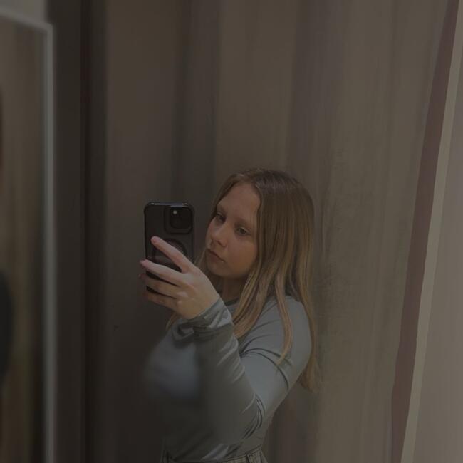 Babysitter in La Louvière: Melissa