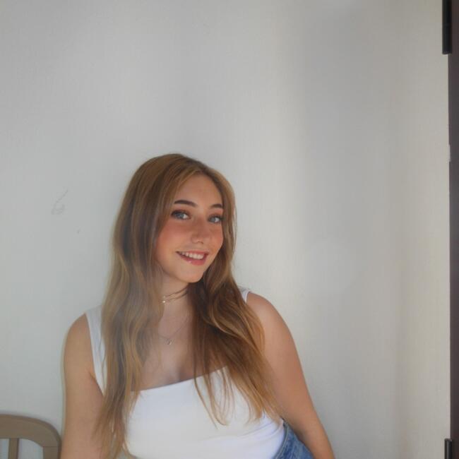 Babysitter in Segovia: Laia