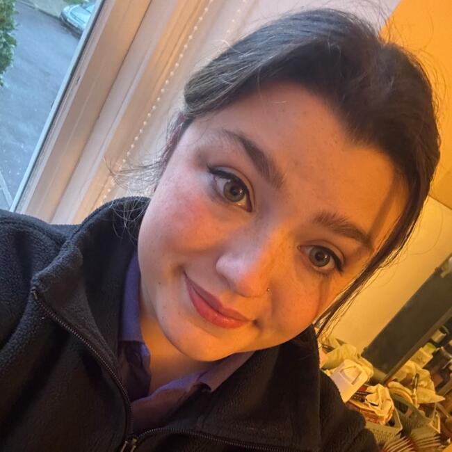 Babysitter in Basingstoke: Rachel