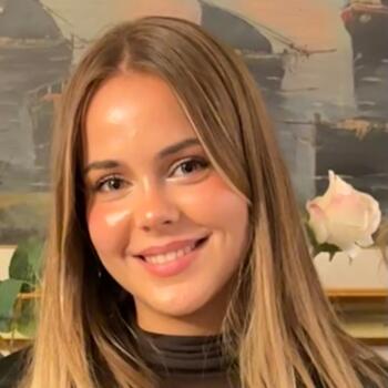 Babysitter in Rome: Giulia