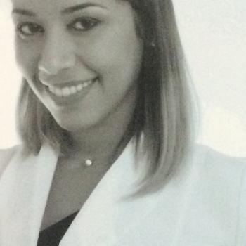 Babysitter Cascais: JULIANA TURBOLI