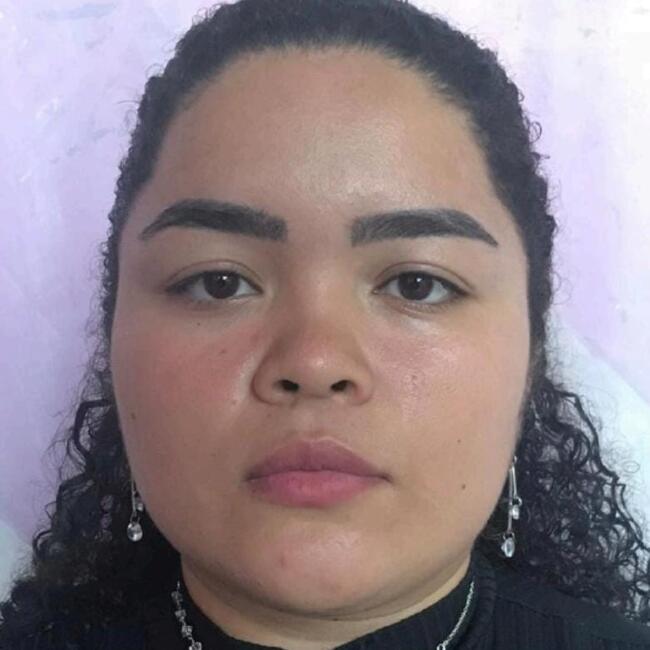 Babá em Manaus: Mikely