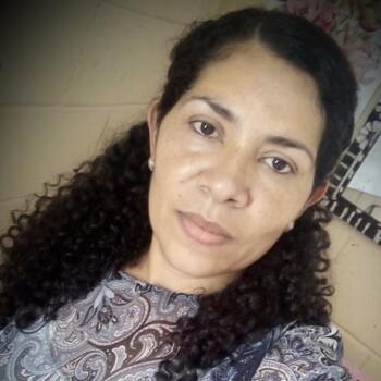 Babysitter in San Salvador: Rosa María