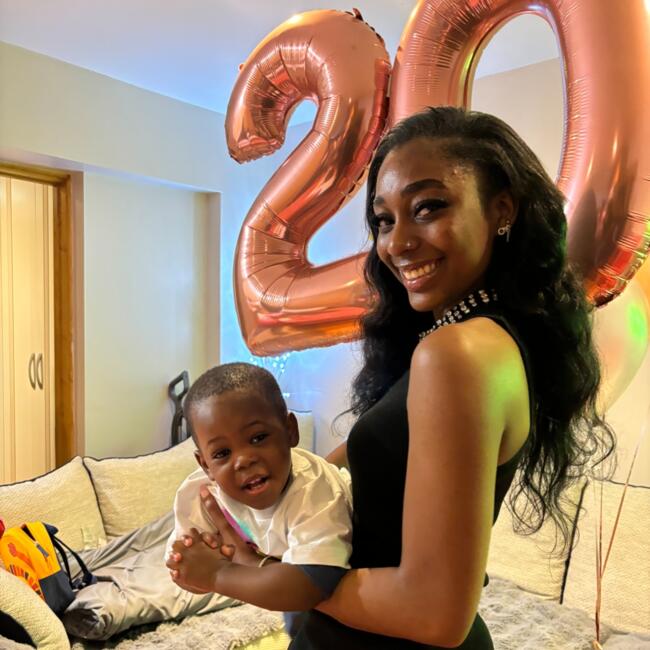 Babysitter in Ballyboden: Ademi