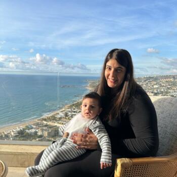 Babysitting job in Riyadh: babysitting job Dana