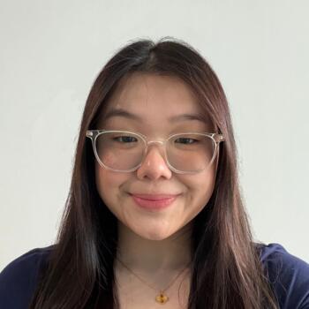 Babysitter in Singapore Island: Deborah