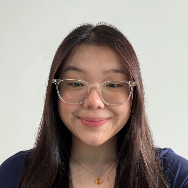 Babysitter in Singapore Island: Deborah