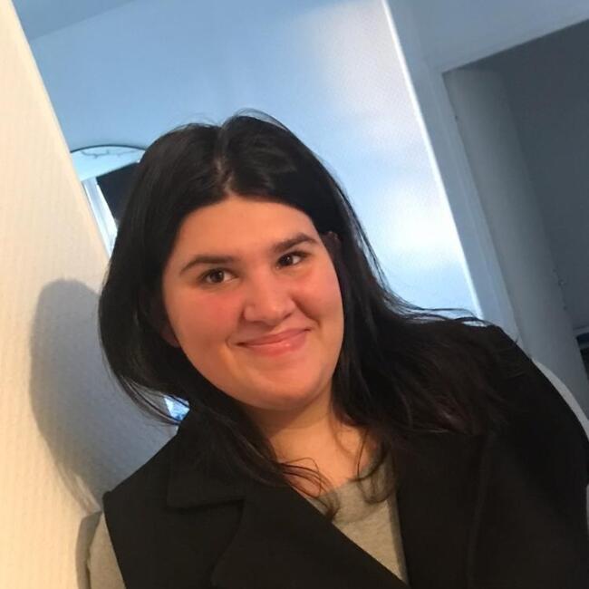 Babysitter in Sedan: Maddy