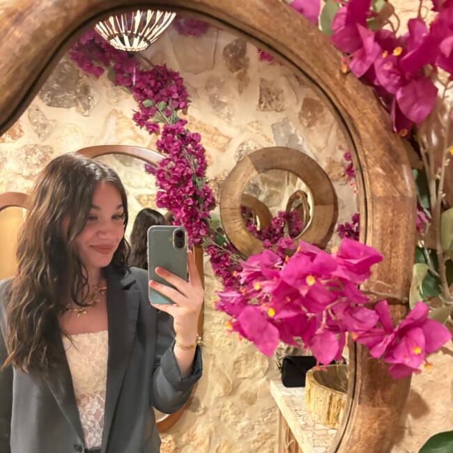 Babysitter in Fos-sur-Mer: Lana