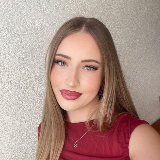 Babysitter in Amstetten: Stella