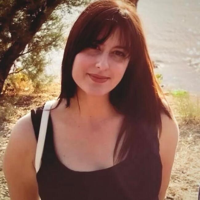 Babysitter in Mikro Vathy: Georgianna