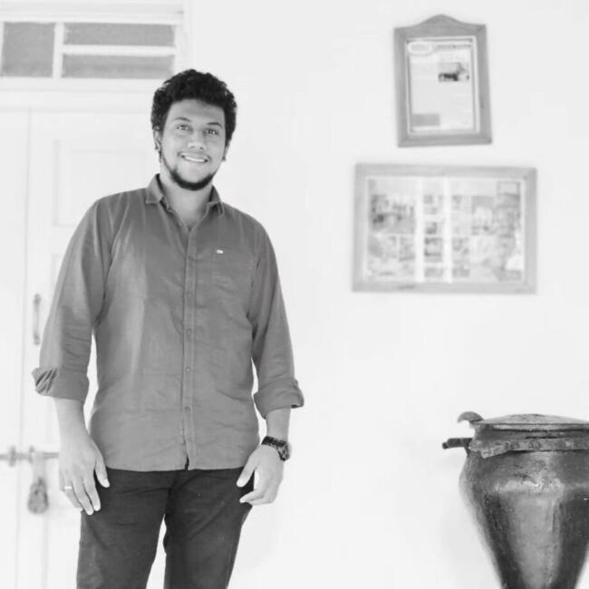 चेन्नई में बेबीसिटिंग की नौकरी: Vigneshwaran