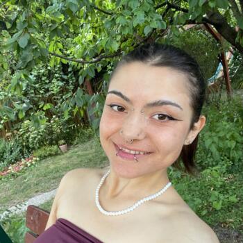 Babysitter in Klabava: Hana