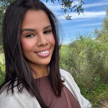 Babysitter in Le Havre: Ilana