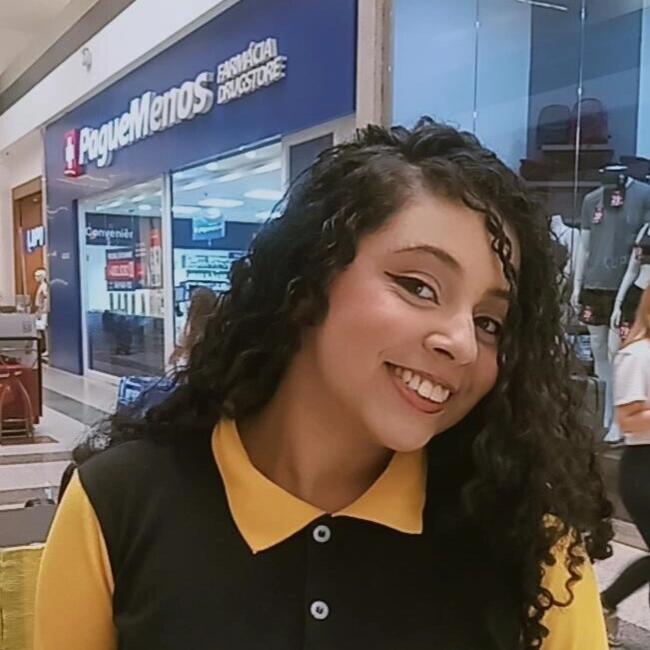 Babysitter in Mossoró: Emily