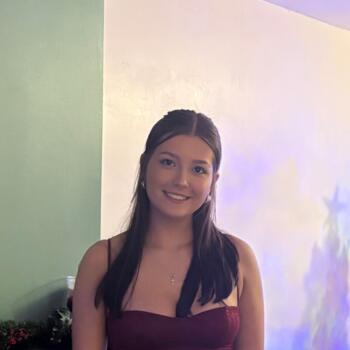 Babysitter in Earlston: Hollie