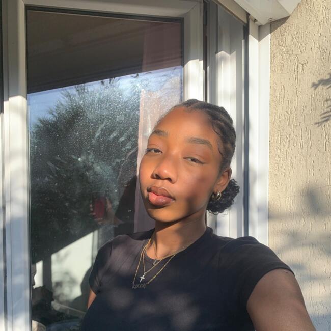 Babysitter in Villemomble: Jasmine